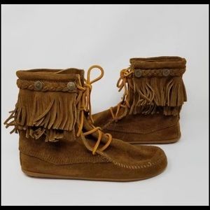 Minnetonka Double Fringe Tramper Boot Suede Boho